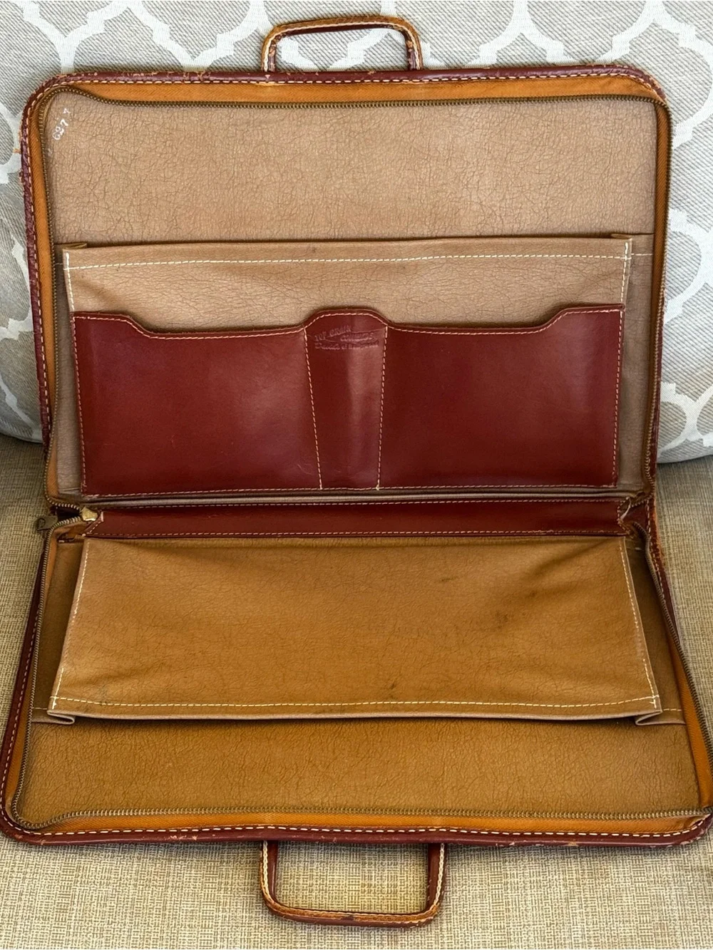 Vintage c. 1950s–1960s David’s of Hollywood Deep Buff Cowhide Leather Portfolio